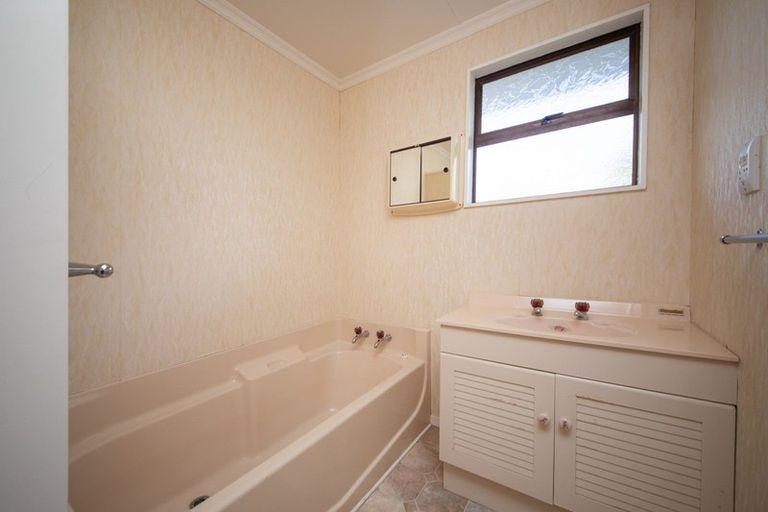 Photo of property in 90 Warwick Street, Feilding, 4702