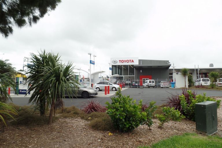 Photo of property in 3a Waterview Road West, Takanini, 2112