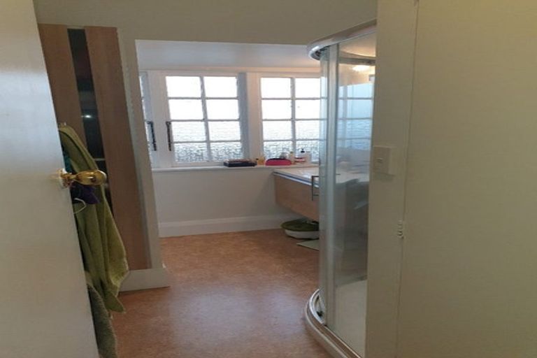 Photo of property in 4 Inverlochy Place, Te Aro, Wellington, 6011