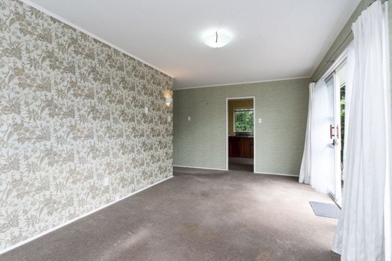 Photo of property in 15a Reading Street, Greytown, 5712