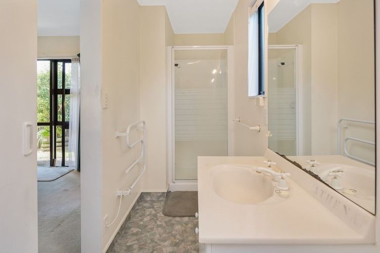 Photo of property in 97 Milton Terrace, Picton, 7220