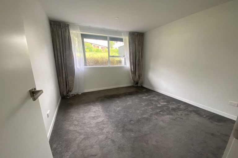 Photo of property in 19 Zande Terrace, Tawa, Wellington, 5028