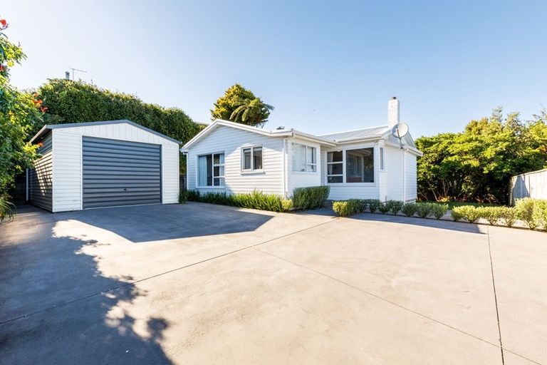 Photo of property in 275 Tukapa Street, Hurdon, New Plymouth, 4310