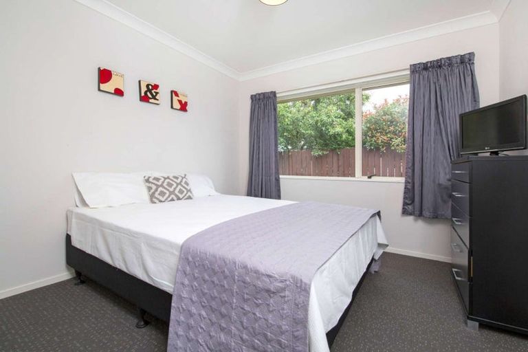 Photo of property in 40 Millhouse Drive, Northpark, Auckland, 2013