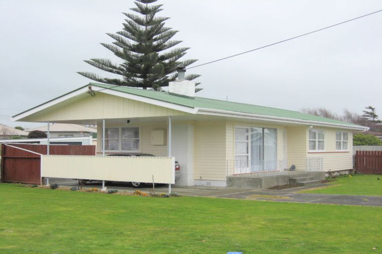 Photo of property in 632 Queen Street East, Levin, 5510