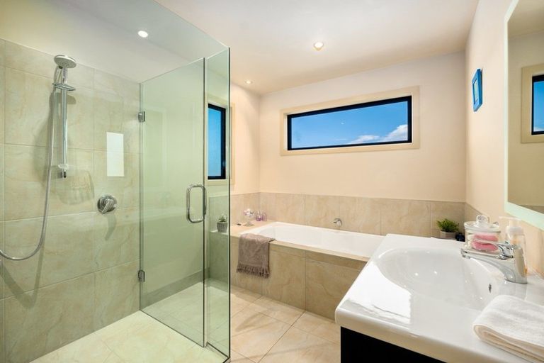 Photo of property in 62 Antrim Street, Cromwell, 9310