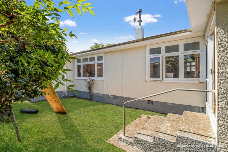 Photo of property in 4 Suther Street, Waverley, 4510