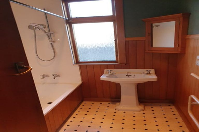 Photo of property in 233 Selwyn Street, Spreydon, Christchurch, 8024