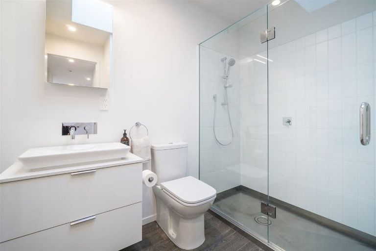 Photo of property in 6/83 Hinemoa Street, Birkenhead, Auckland, 0626