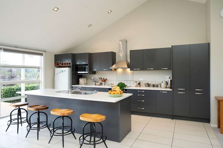 Photo of property in 17 Alderton Drive, Kerikeri, 0230