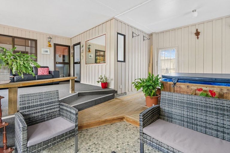 Photo of property in 27 Vogel Street, Shannon, 4821