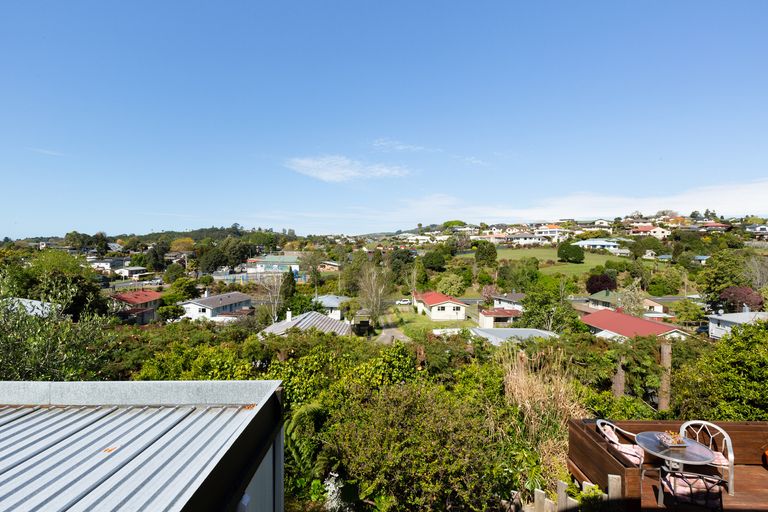 Photo of property in 16 Pandora Place, Welcome Bay, Tauranga, 3112