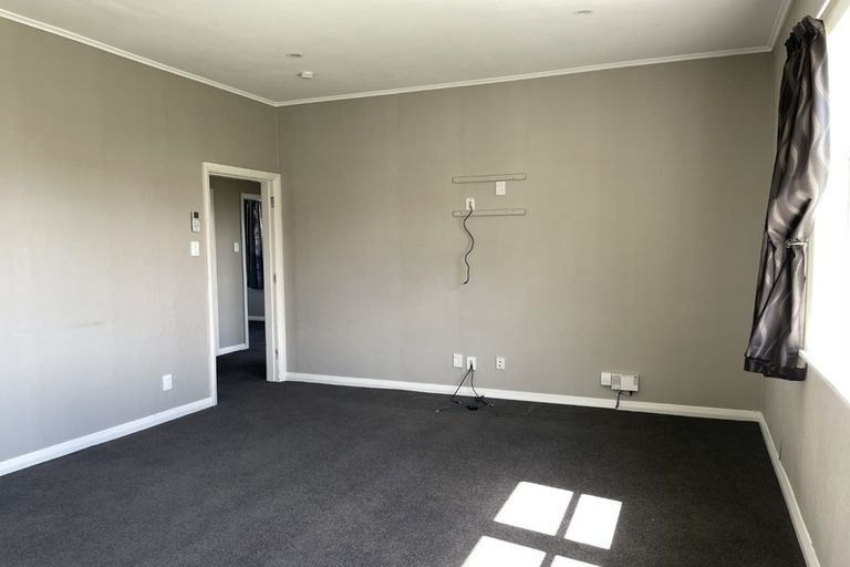 Photo of property in 43 Millar Street, Terrace End, Palmerston North, 4410
