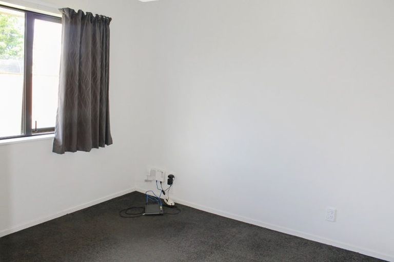 Photo of property in 22 Liberty Grove, Kelvin Grove, Palmerston North, 4414