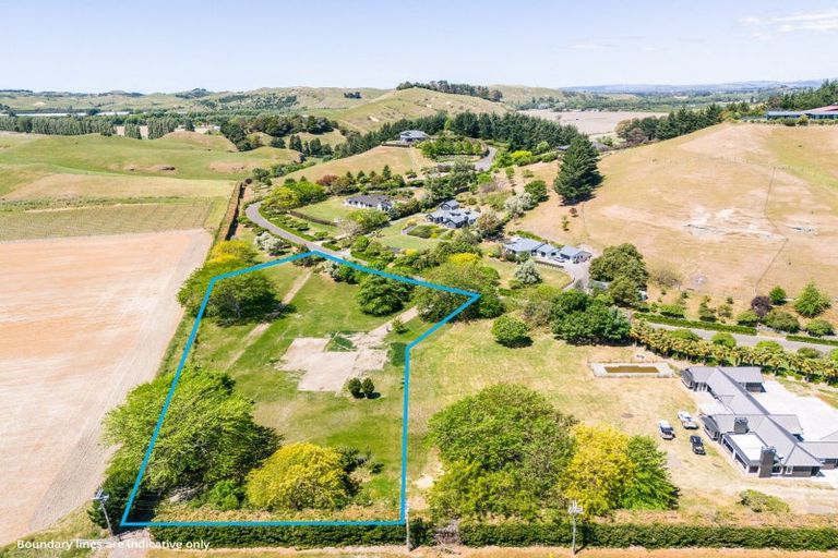 Photo of property in 670 Swamp Road, Puketapu, Napier, 4183