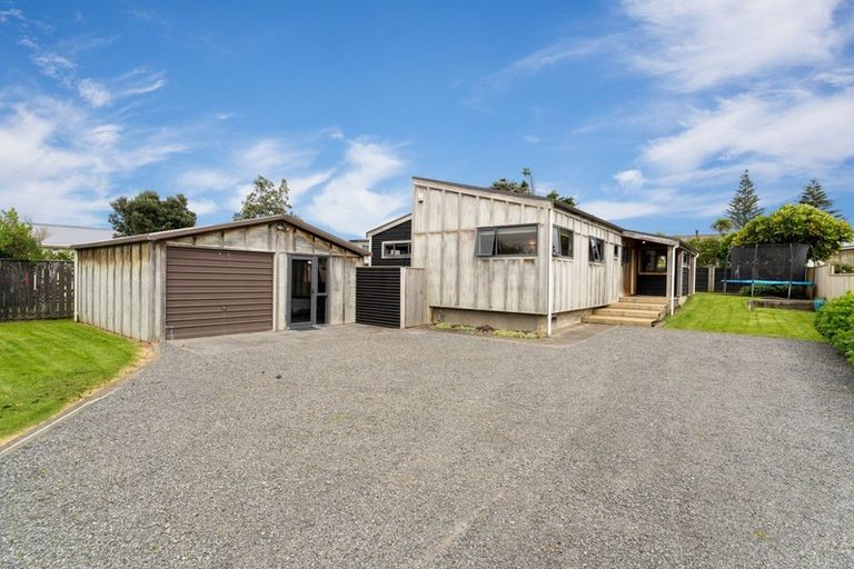 Photo of property in 81 Moana Street, Otaki Beach, Otaki, 5512