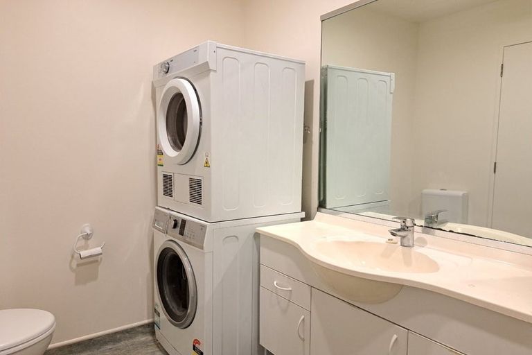 Photo of property in Courtenay Apartments, 602/120 Courtenay Place, Te Aro, Wellington, 6011