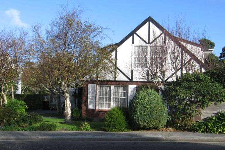 Photo of property in 31 Caesars Place, Churton Park, Wellington, 6037