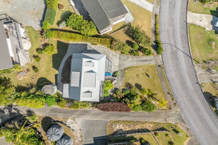 Photo of property in 5 Dudley Crescent, Cable Bay, 0420