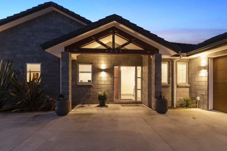 Photo of property in 939 Kahikatea Flat Road, Waitoki, Kaukapakapa, 0871