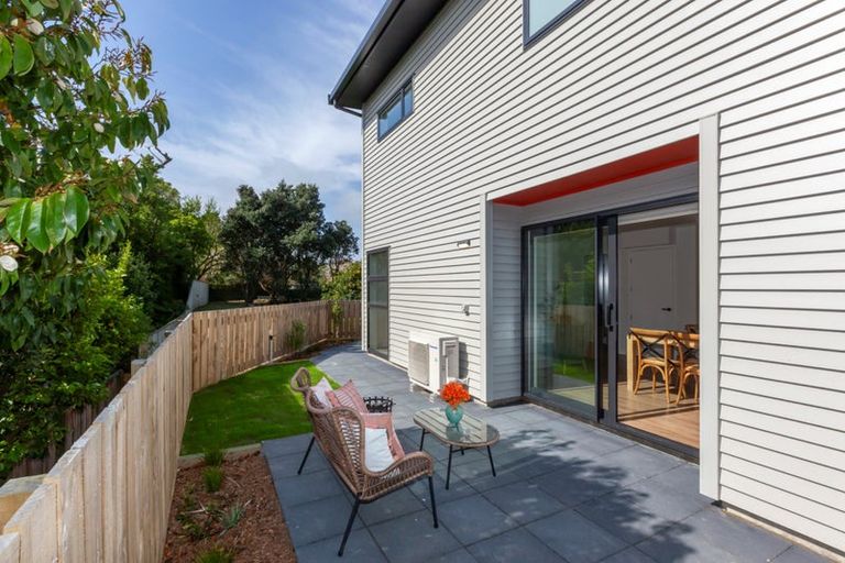 Photo of property in 77 Amohia Street, Paraparaumu, 5032
