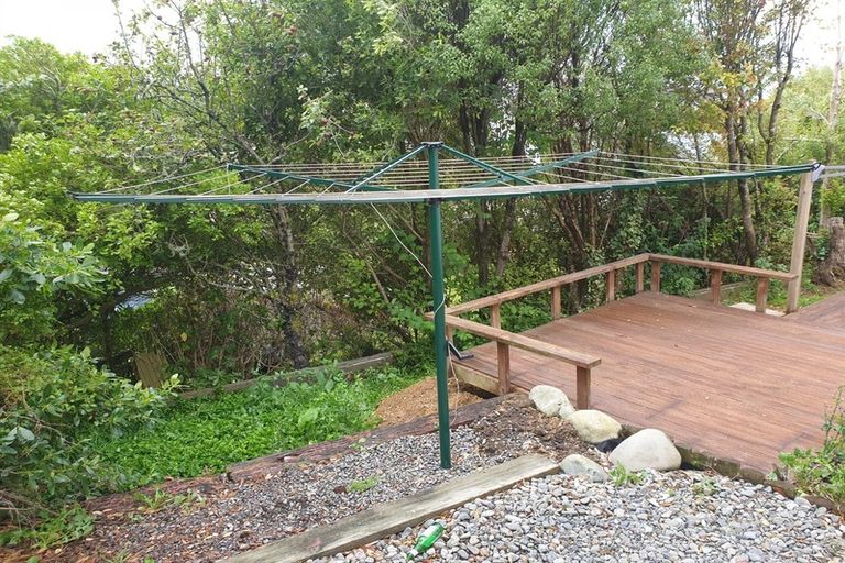 Photo of property in 2 Fairburn Grove, Johnsonville, Wellington, 6037