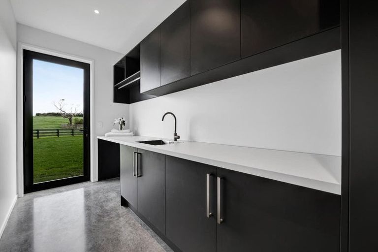 Photo of property in 29 Washer Road, Omata, New Plymouth, 4374