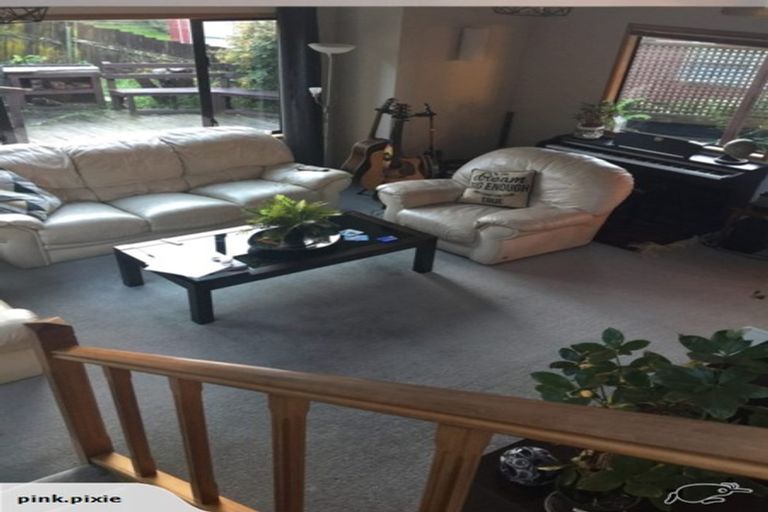 Photo of property in 1/86 Waimumu Road, Massey, Auckland, 0614