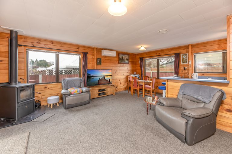 Photo of property in 5 Lindis Lane, New Brighton, Christchurch, 8083