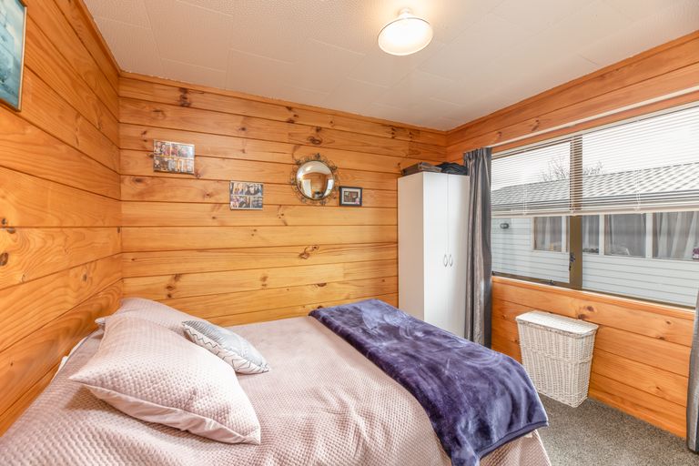 Photo of property in 5 Lindis Lane, New Brighton, Christchurch, 8083