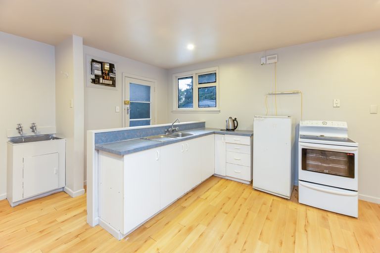 Photo of property in 8 Manurere Street, Hei Hei, Christchurch, 8042