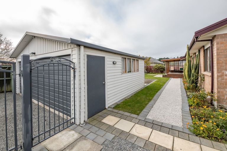 Photo of property in 5 Lindis Lane, New Brighton, Christchurch, 8083