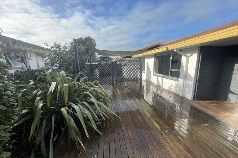Photo of property in 1/14 Salford Avenue, Redwood, Christchurch, 8051