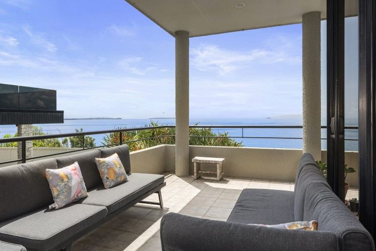 Photo of property in 119 Churchill Road, Rothesay Bay, Auckland, 0630