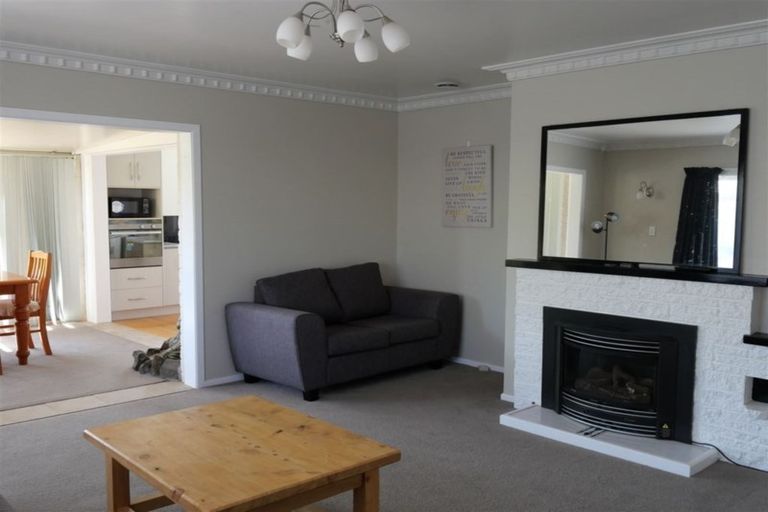 Photo of property in 16 Tuakau Road, Pukekohe, 2120