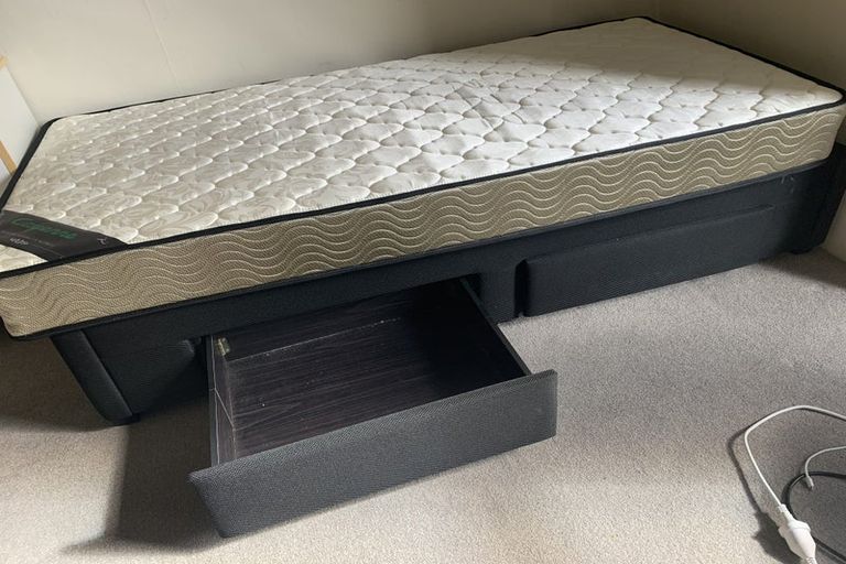 Photo of property in 186 Queen Street North, North Dunedin, Dunedin, 9016