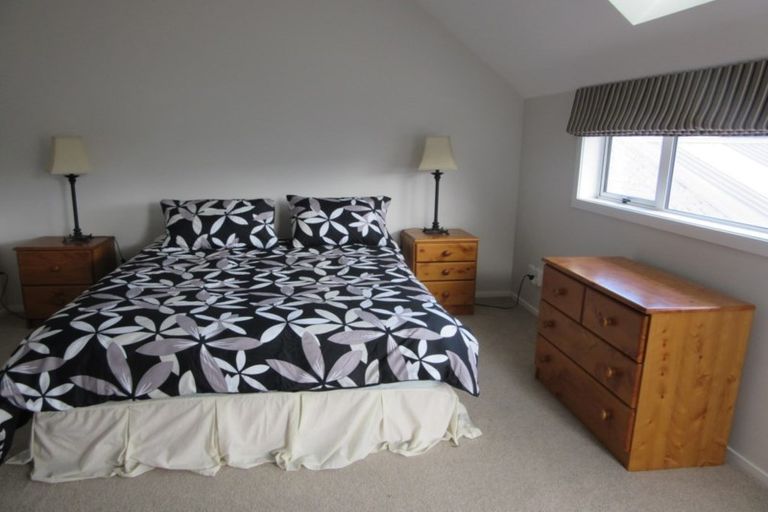 Photo of property in 8 Stone Street, Miramar, Wellington, 6022