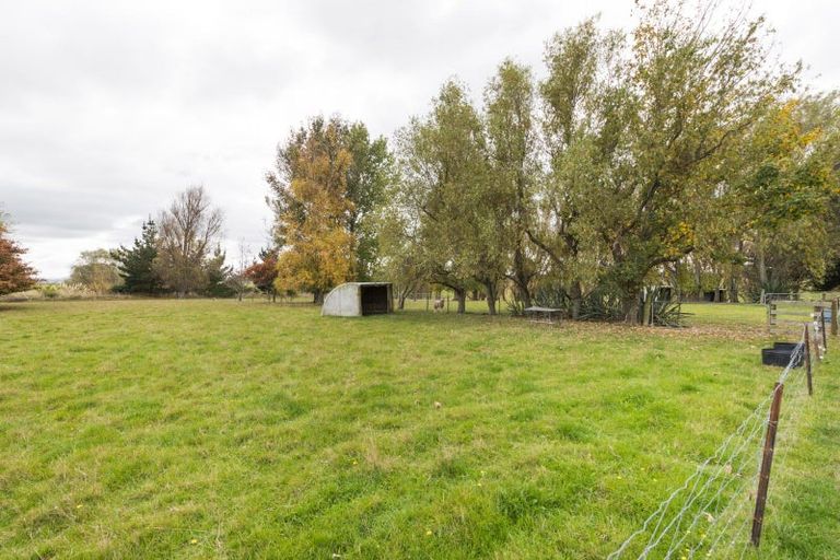 Photo of property in 660b Roberts Line, Kelvin Grove, Palmerston North, 4470