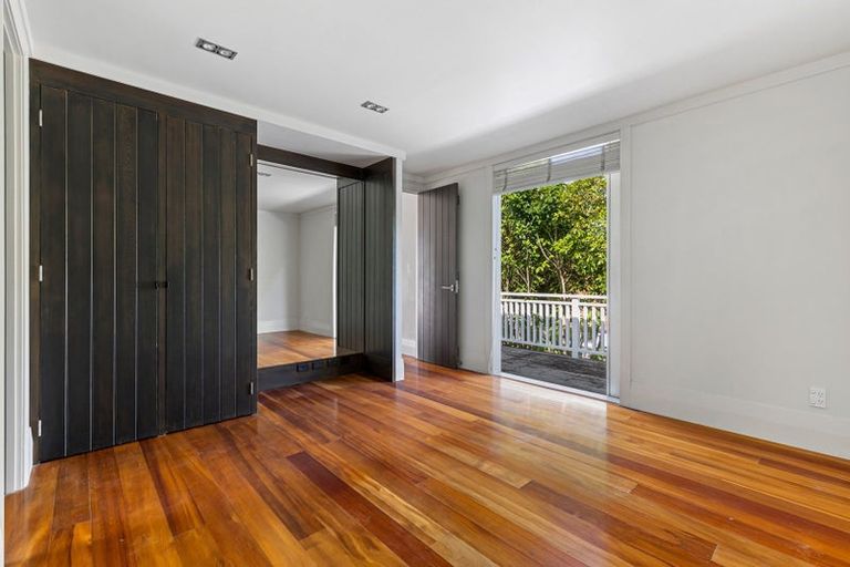 Photo of property in 5 Ringwood Street, Torbay, Auckland, 0630