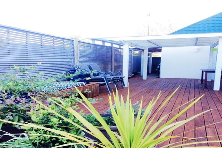 Photo of property in 6b Coniston Avenue, Ilam, Christchurch, 8041