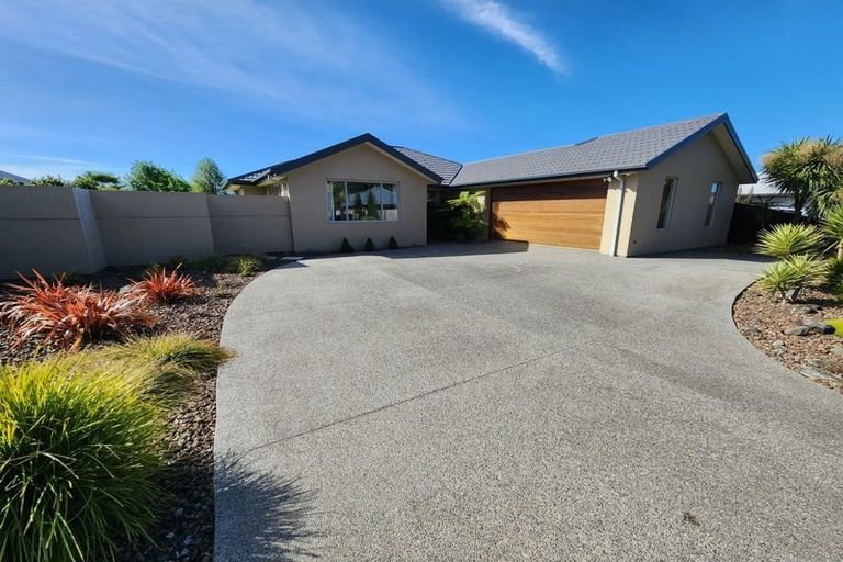 Photo of property in 26 Pohutukawa Crescent, Parklands, Christchurch, 8083