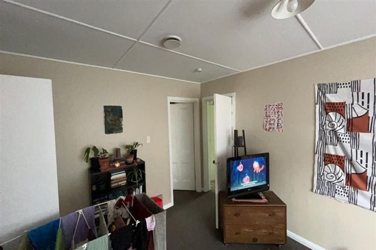 Photo of property in 82-84 Queen Street, Westport, 7825