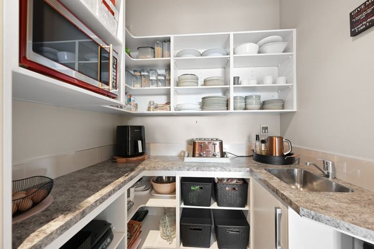 Photo of property in 8 Bishopsworth Way, Huntington, Hamilton, 3210