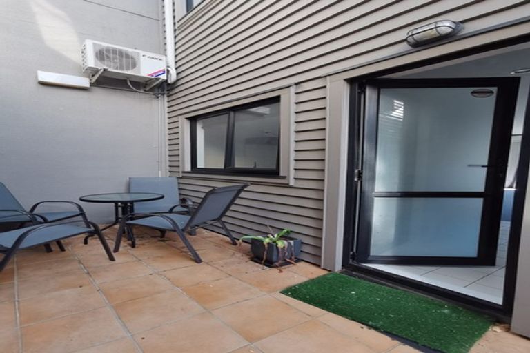 Photo of property in 329a Onehunga Mall, Onehunga, Auckland, 1061