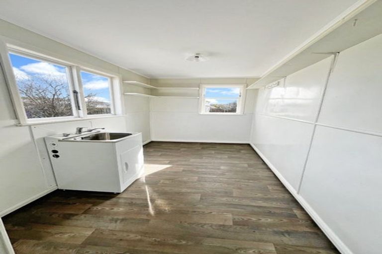 Photo of property in 46-52 Devon Crescent, Bulls, 4818