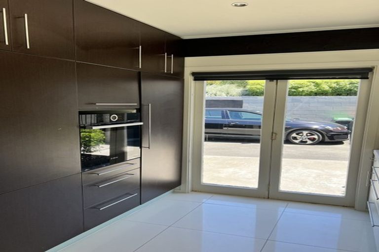 Photo of property in 2/5 Whareora Terrace, Cashmere, Christchurch, 8022