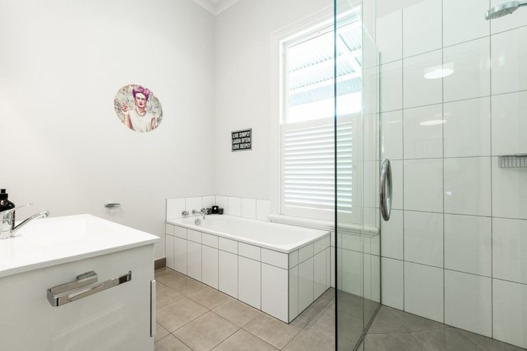 Photo of property in 47 Arataki Road, Havelock North, 4130