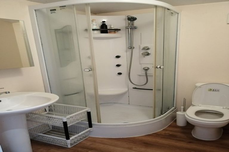 Photo of property in 87a Memorial Avenue, Ilam, Christchurch, 8053