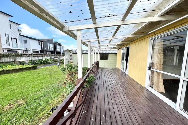 Photo of property in 7 Sequoia Place, Sunnynook, Auckland, 0620