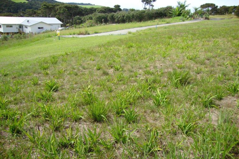 Photo of property in 11 Waterview Place, Haruru, 0204